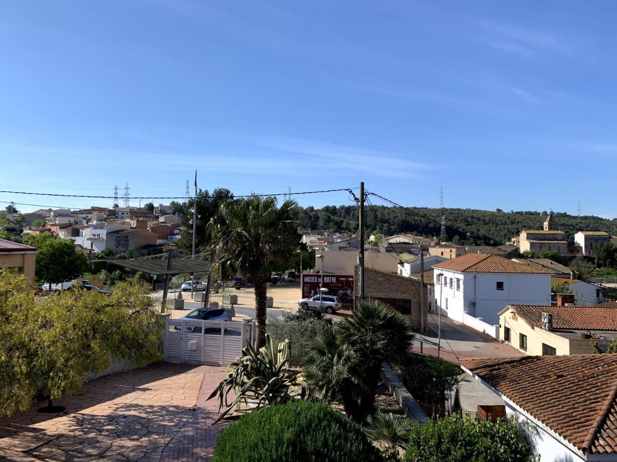 Apartamento entero con vistas panorámicas Avinyonet del Penedes Exterior foto
